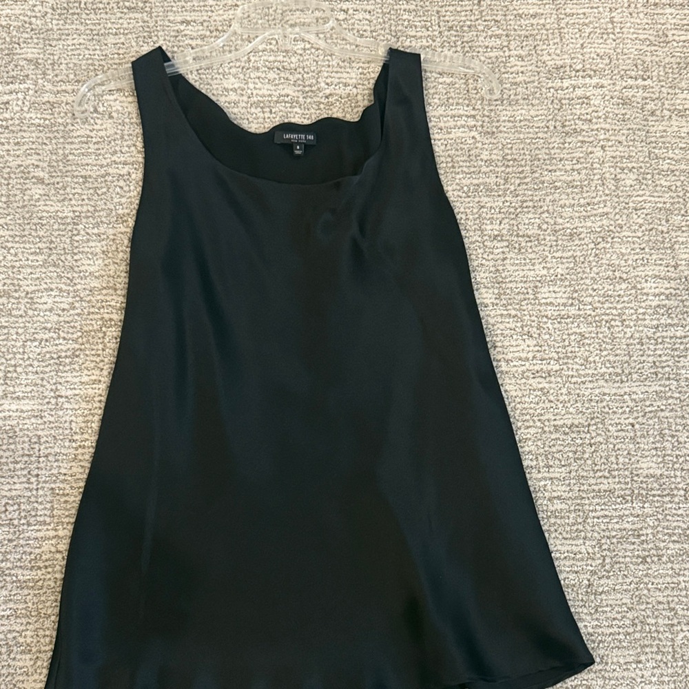 Lafayette 148 New York Classic Black Top